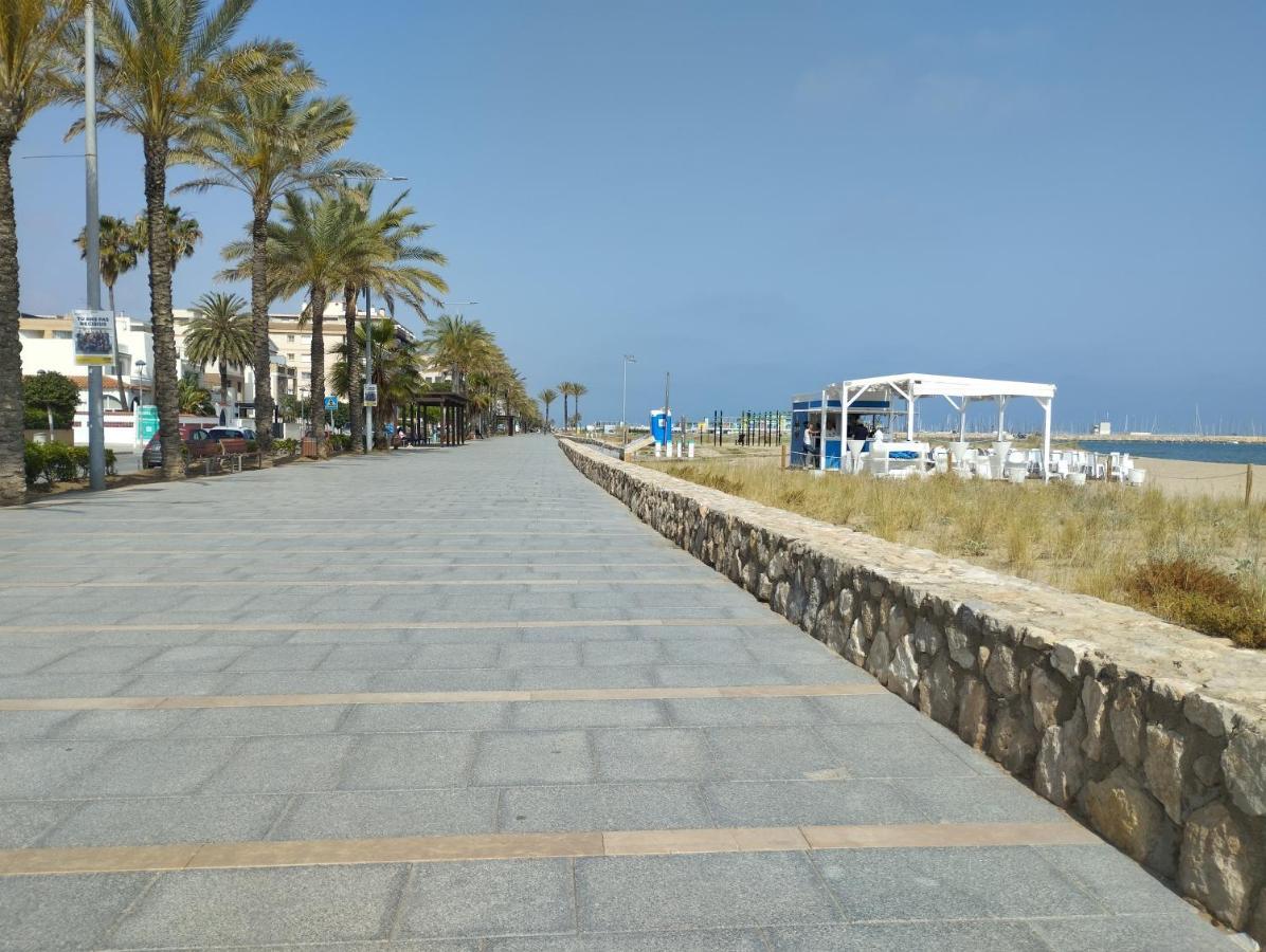 Atico Frente Al Mar Con Parking Para 5 Personas 카라펠 외부 사진